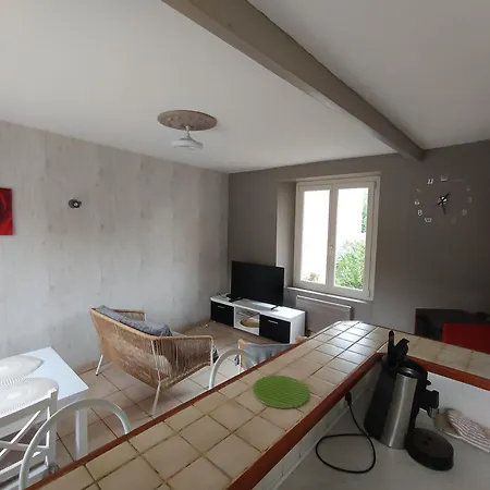 Holiday home Du Petit Ruisseau Avec Etang De Peche 2 Nuitees Minimum *